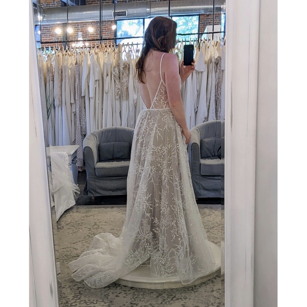 Wtoo by Watters Bex Wedding Dress - Picture 5 of 11